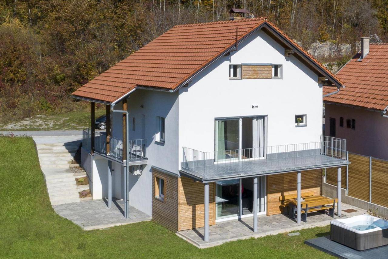 Velebit Lodge Lovinac  Exteriér fotografie
