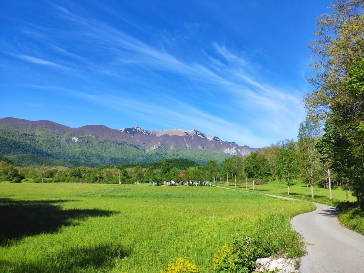 Velebit Lodge Lovinac  Exteriér fotografie